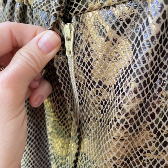 VINTAGE Women's Gold/Tan Metallic Snakeskin High Rise Midi Straight Skirt sz 10 - Picture 7 of 7